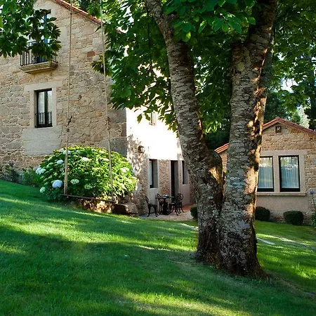 Landhaus Complejo Turistico Rural A Torre De Laxe *