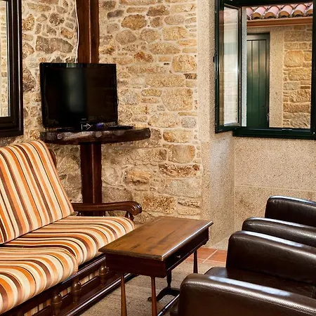 Complejo Turistico Rural A Torre De Laxe * Laxe