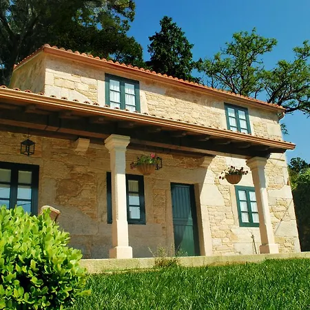 Complejo Turistico Rural A Torre De Laxe Landhaus Laxe