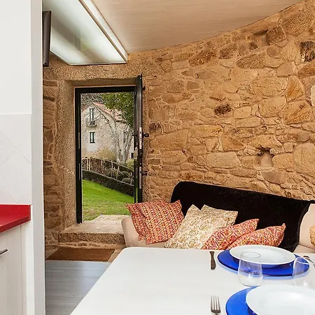 Complejo Turistico Rural A Torre De Laxe * Laxe