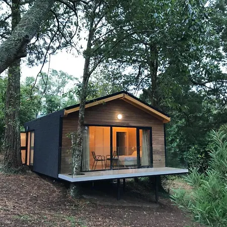 Complejo Turistico Rural A Torre De * Laxe