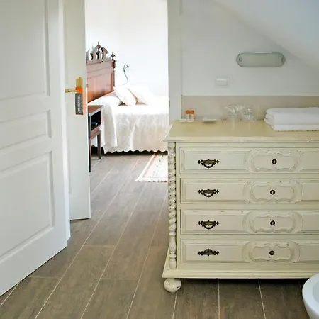 Complejo Turistico Rural A Torre De * Laxe