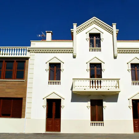 Hétvégi ház Complejo Turistico Rural A Torre De Laxe