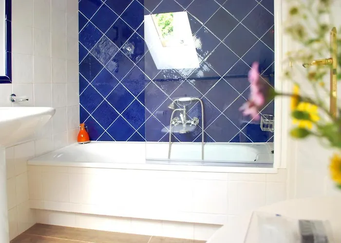 Complejo Turistico Rural A Torre De * Laxe