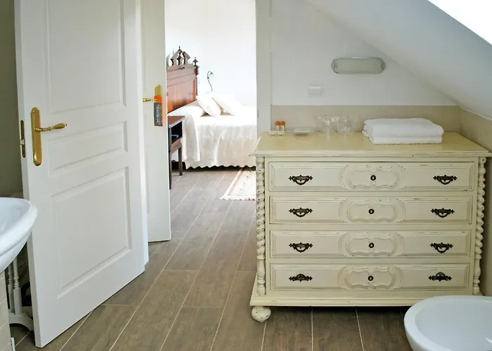 Complejo Turistico Rural A Torre De * Laxe