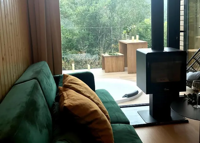 Complejo Turistico Rural A Torre De Laxe *