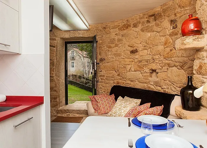 Complejo Turistico Rural A Torre De Laxe * Laxe